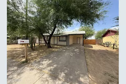 6523 W Weldon, Phoenix, AZ 85033 - Photo 1