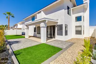 3315 E Taro Ln, Phoenix, AZ 85050 - Photo 1