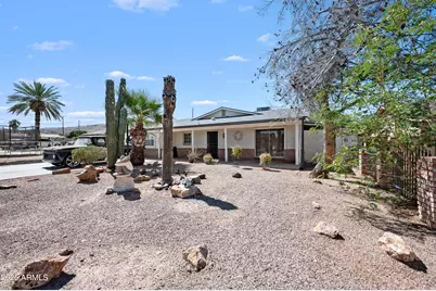 405 W Monte Way, Phoenix, AZ 85041 - Photo 1