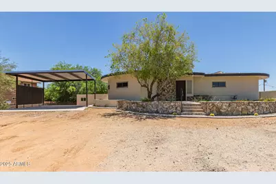 1545 E Christy Drive, Phoenix, AZ 85020 - Photo 1