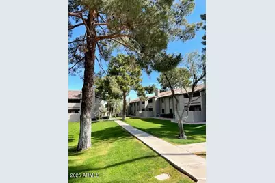 533 W Guadalupe, Mesa, AZ 85210 - Photo 1