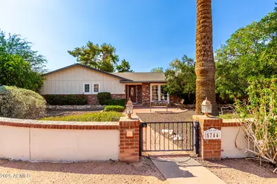5744 E Oak Street, Scottsdale, AZ 85257 - Photo 1