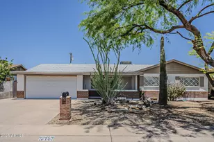 2432 W Echo, Phoenix, AZ 85021 - Photo 1