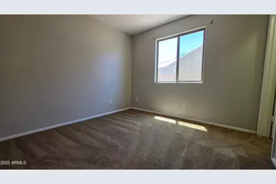 25748 W Siesta Way, Buckeye, AZ 85326 - Photo 12