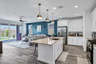 1652 W Estes, Phoenix, AZ 85041 - Photo 1