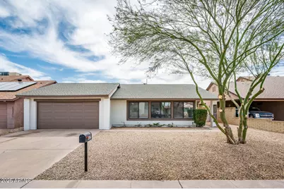 6627 S 42nd, Phoenix, AZ 85042 - Photo 1