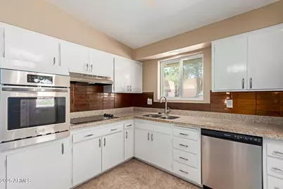 10621 W Oakmont, Sun City, AZ 85351 - Photo 1