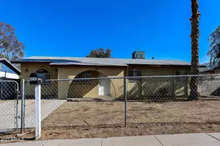 8209 S 24th, Phoenix, AZ 85042 - Photo 1