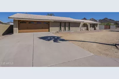 1530 E Loma Lane, Phoenix, AZ 85020 - Photo 1