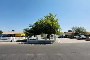 7135 W Heatherbrae Dr, Phoenix, AZ 85033 - Photo 1