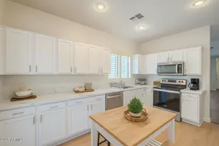 125 N 22nd Pl, Mesa, AZ 85213 - Photo 1