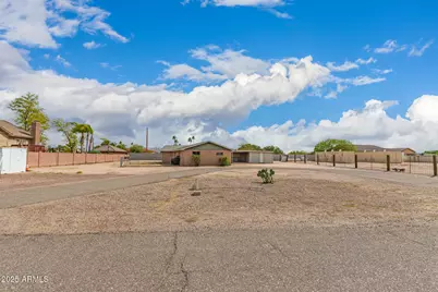 201 N Colorado Street, Casa Grande, AZ 85122 - Photo 1