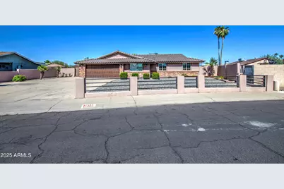 1911 N 42nd, Phoenix, AZ 85009 - Photo 1