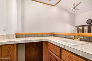 8606 S Dorsey Ln, Tempe, AZ 85284 - Photo 12