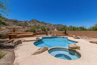 11238 N 11th Street, Phoenix, AZ 85020 - Photo 1