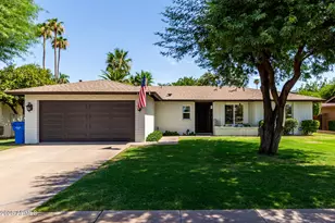 3795 W Surrey, Phoenix, AZ 85029 - Photo 1