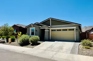 1657 W Monte Way, Phoenix, AZ 85041 - Photo 1