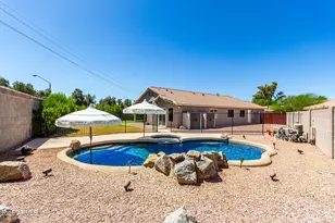 723 N Joshua Tree Ln, Gilbert, AZ 85234 - Photo 1