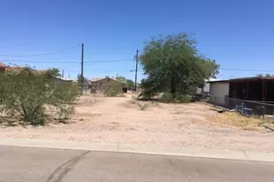 706 W 12th St, Casa Grande, AZ 85122 - Photo 1