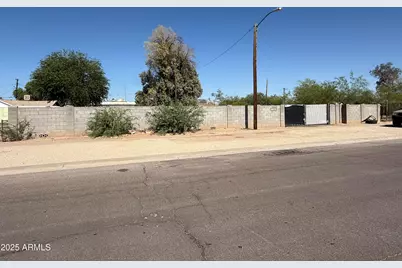 6625 N 58th Avenue #16,17, Glendale, AZ 85301 - Photo 1