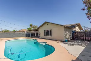 4238 W Krall St, Phoenix, AZ 85019 - Photo 1