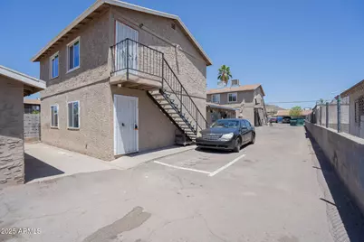 9606 N 11th Avenue #105, Phoenix, AZ 85021 - Photo 1