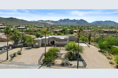 38709 N 16th Place, Phoenix, AZ 85086 - Photo 1