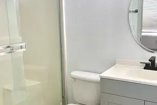 7801 N 44th Dr, Glendale, AZ 85301 - Photo 10