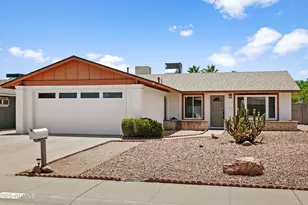 2745 E Dahlia, Phoenix, AZ 85032 - Photo 1