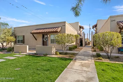 2245 N Dayton Street #Apt 5, Phoenix, AZ 85006 - Photo 1