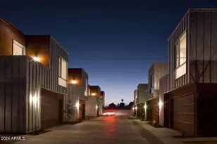 5564 N 12th St, Phoenix, AZ 85014 - Photo 1