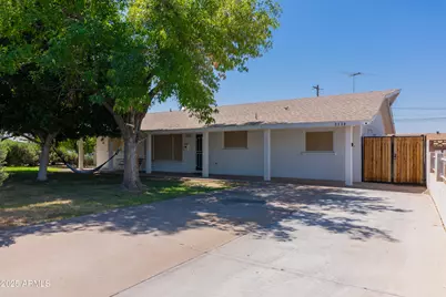 3229 W College Drive, Phoenix, AZ 85017 - Photo 1