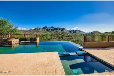 9247 N 24th Way, Phoenix, AZ 85028 - Photo 1