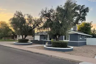 1816 E Minnezona, Phoenix, AZ 85016 - Photo 1