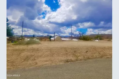 13335 E Summit, Mayer, AZ 86333 - Photo 1