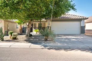 1126 W Oak Tree Ln, San Tan Valley, AZ 85143 - Photo 1