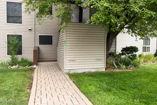 17980 S Walapai Rd, Munds Park, AZ 86017 - Photo 1