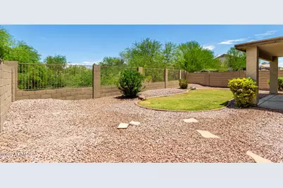 22394 W Desert Bloom Street, Buckeye, AZ 85326 - Photo 12