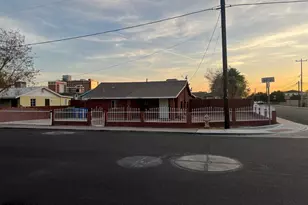 1048 N 27th Pl, Phoenix, AZ 85008 - Photo 1