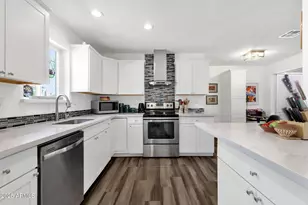 10513 E Watford, Sun Lakes, AZ 85248 - Photo 1