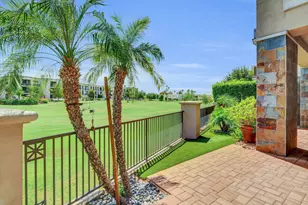 2 Biltmore Estate, Phoenix, AZ 85016 - Photo 1