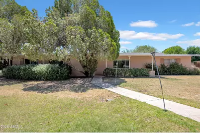 201 W Gardenia Drive, Phoenix, AZ 85021 - Photo 1