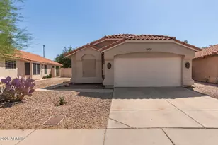 1029 W Cantebria, Gilbert, AZ 85233 - Photo 1