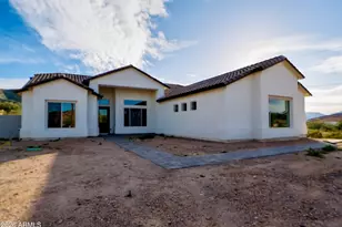 11715 S 39th Ave, Laveen, AZ 85339 - Photo 1