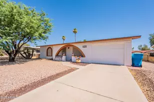 2114 E Tierra Buena, Phoenix, AZ 85022 - Photo 1