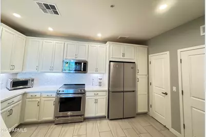 2511 W Queen Creek Road #207, Chandler, AZ 85248 - Photo 1