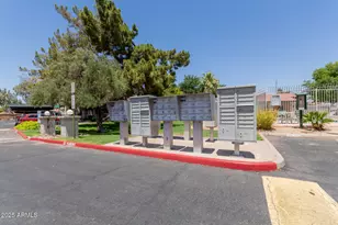 1718 S Longmore, Mesa, AZ 85202 - Photo 32