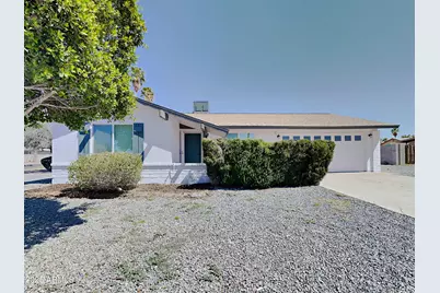 2058 W Village, Phoenix, AZ 85023 - Photo 1