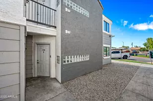 3065 N 67th Ave, Phoenix, AZ 85033 - Photo 1