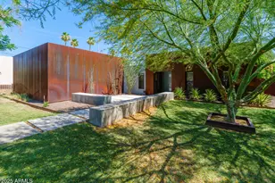 513 E Rose Ln, Phoenix, AZ 85012 - Photo 1